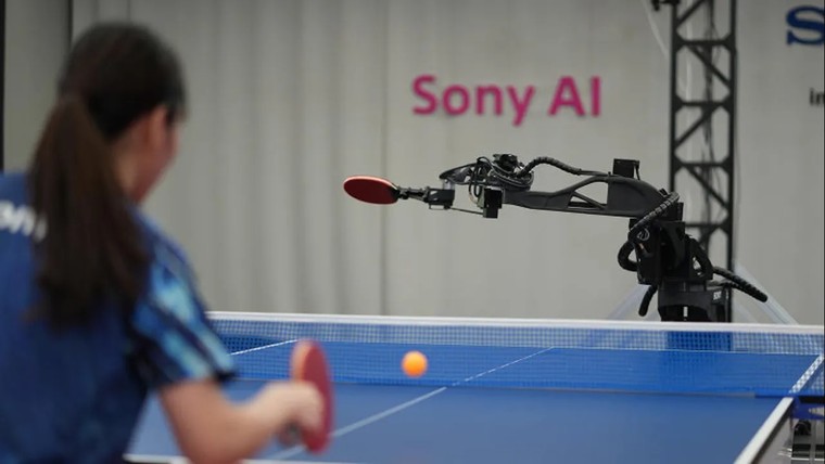 Robot AI đánh bại các tay vợt bóng bàn chuyên nghiệp ảnh 1
