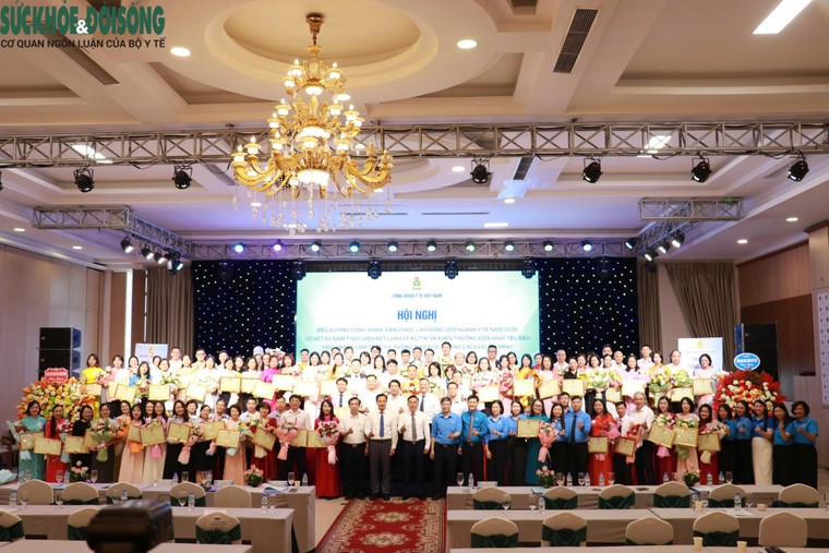 Tôn vinh những điển hình tiêu biểu của ngành Y tế năm 2026 ảnh 1
