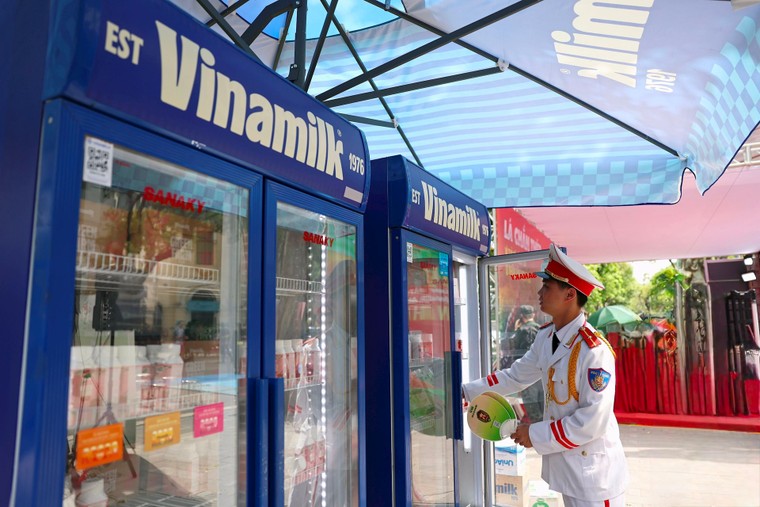 40.000 sản phẩm dinh dưỡng Vinamilk tiếp sức chương trình “Tổ quốc bình yên” ảnh 5