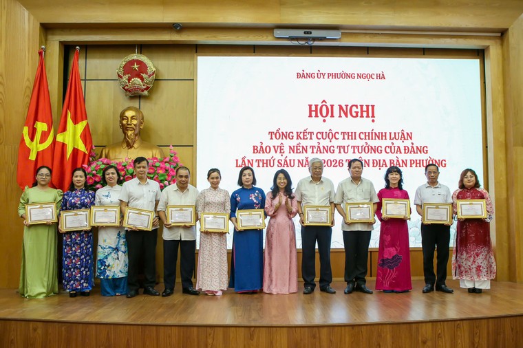 Chi bộ Khối Văn phòng Liên hiệp các Hội UNESCO Việt Nam có tác phẩm đạt giải A Cuộc thi chính luận về bảo vệ nền tảng tư tưởng của Đảng ảnh 4