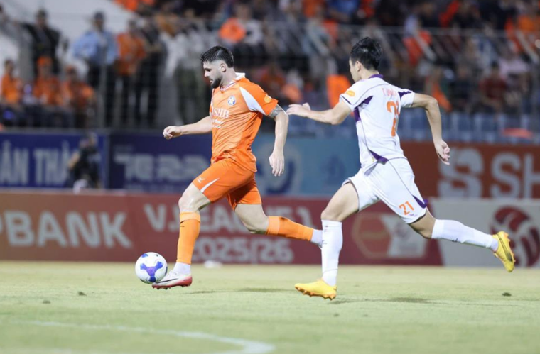 Cuộc đua trụ hạng V-League: Những trận cầu "sinh tử" ảnh 2