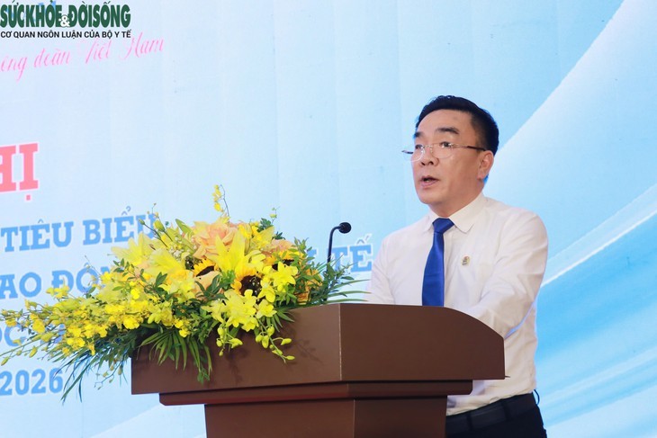 Biểu dương 106 gia đình tiêu biểu và 69 học sinh xuất sắc ngành Y tế ảnh 5