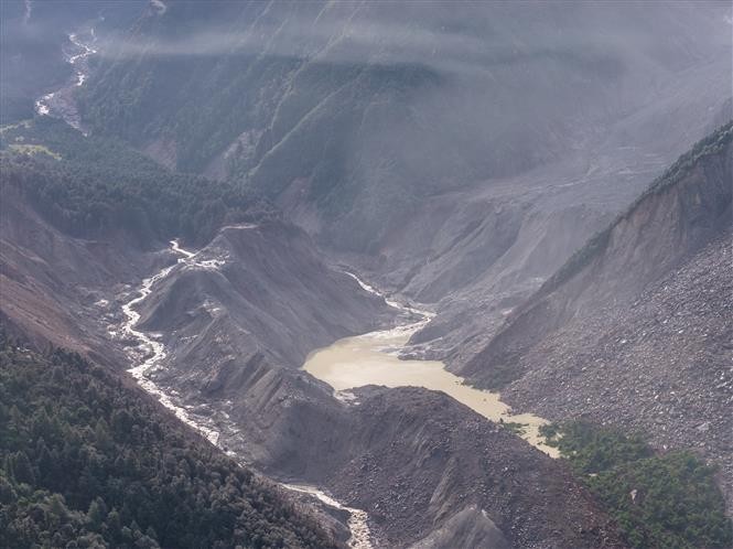 Toàn cảnh thảm họa lũ quét tại Nepal và Tây Tạng ảnh 1