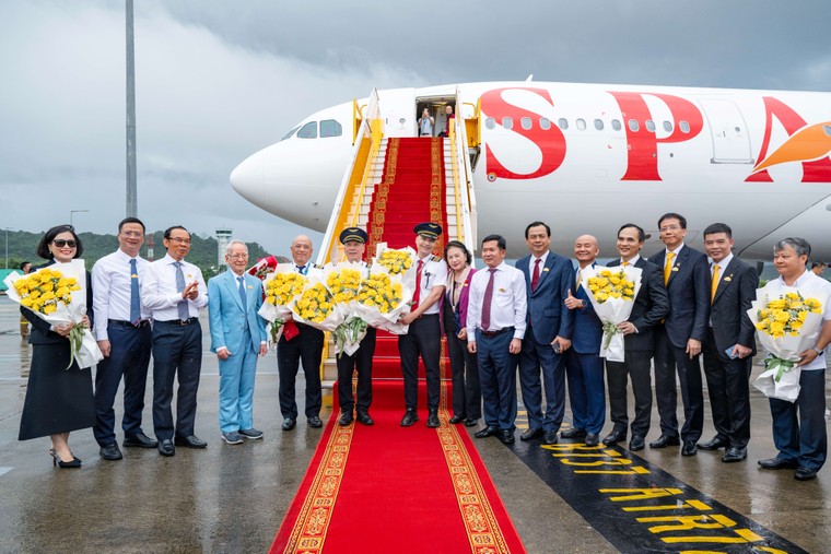 Đổi hướng tránh bão, “lâng lâng” ngày về vùng trời Phú Quốc: Cơ trưởng kể chuyện lái A330 đầu tiên của Sun PhuQuoc Airways ảnh 4