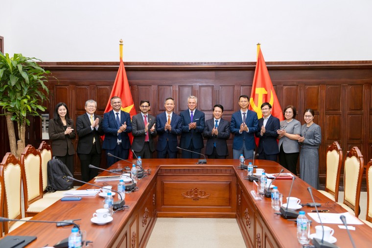 Chuyến thăm của lãnh đạo cấp cao Mastercard nhấn mạnh đà phát triển thanh toán số tại Việt Nam ảnh 1