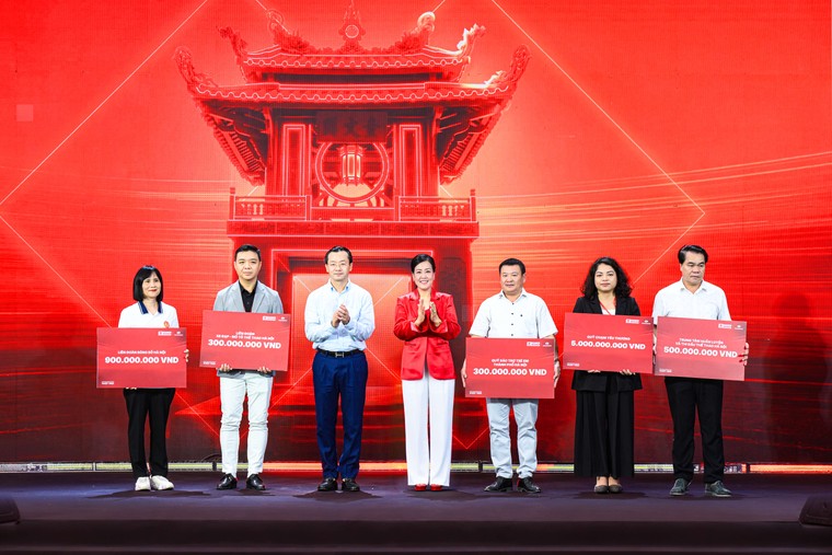 Khai mạc giải Marathon Quốc tế Hà Nội Techcombank Mùa thứ 5 ảnh 3