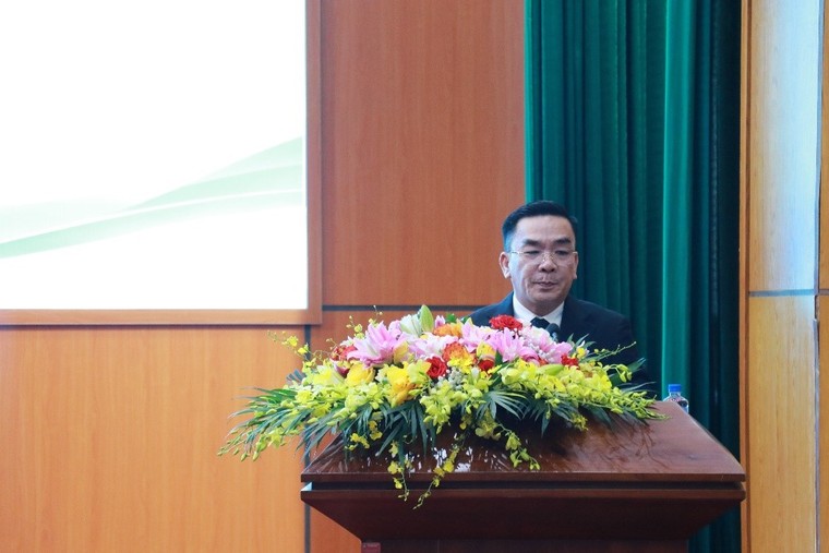 Công đoàn Y tế Việt Nam trao giải Cuộc thi trực tuyến tìm hiểu Nghị quyết 72-NQ/TW và tập huấn ứng dụng AI trong lĩnh vực y tế và hoạt động công đoàn ảnh 1