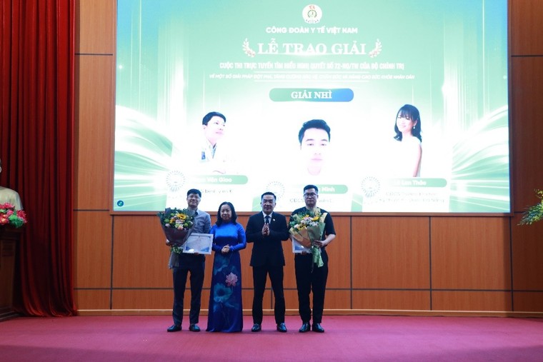 Công đoàn Y tế Việt Nam trao giải Cuộc thi trực tuyến tìm hiểu Nghị quyết 72-NQ/TW và tập huấn ứng dụng AI trong lĩnh vực y tế và hoạt động công đoàn ảnh 4
