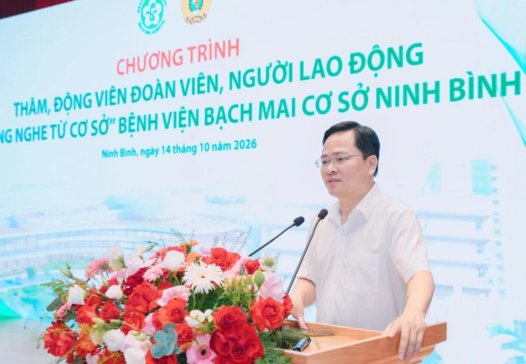 Chủ tịch Tổng Liên đoàn Lao động Việt Nam: Chăm lo thiết thực để người lao động ngành y yên tâm gắn bó với đơn vị ảnh 4
