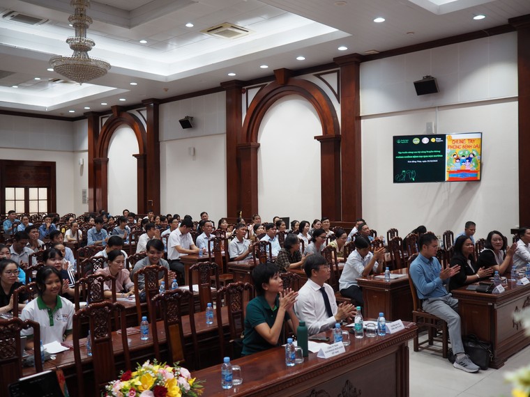 Triển khai tập huấn giáo viên, nhân viên y tế lan tỏa kiến thức phòng chống bệnh dại đến 65.000 học sinh ảnh 1