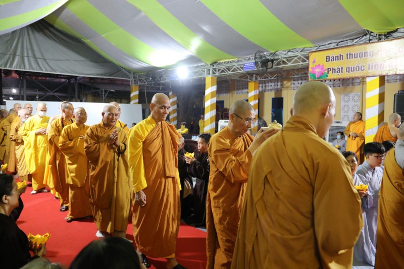 Lễ nhập kim quan Ni Trưởng thượng Huệ hạ Giác - Tông Trưởng Liên Tông Tịnh Độ Non Bồng ảnh 15