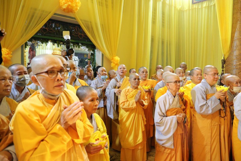 Lễ nhập kim quan Ni Trưởng thượng Huệ hạ Giác - Tông Trưởng Liên Tông Tịnh Độ Non Bồng ảnh 16