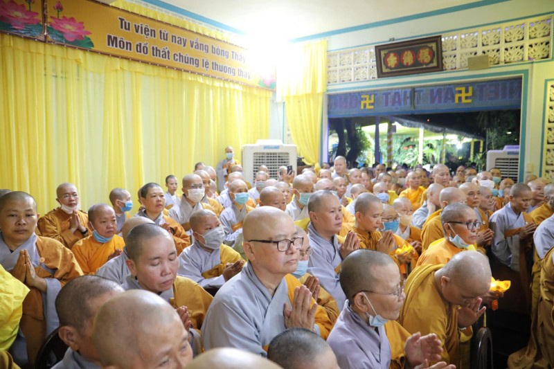 Lễ nhập kim quan Ni Trưởng thượng Huệ hạ Giác - Tông Trưởng Liên Tông Tịnh Độ Non Bồng ảnh 20