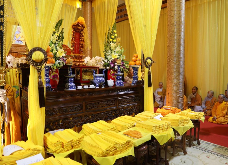 Lễ nhập kim quan Ni Trưởng thượng Huệ hạ Giác - Tông Trưởng Liên Tông Tịnh Độ Non Bồng ảnh 28