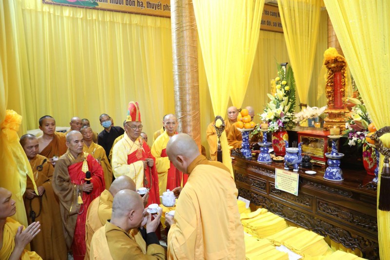 Lễ nhập kim quan Ni Trưởng thượng Huệ hạ Giác - Tông Trưởng Liên Tông Tịnh Độ Non Bồng ảnh 33