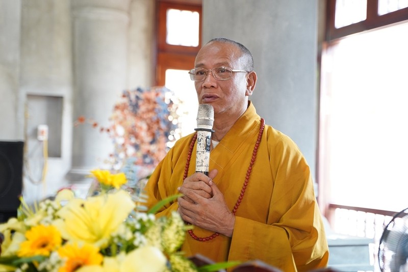 Nam Định: Hàng nghìn Phật tử tham dự khóa tu 'Một ngày an lạc' tại chùa Linh Ứng ảnh 4