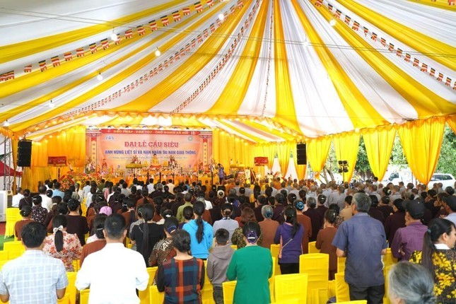 Nam Định tổ chức Đại lễ tưởng niệm anh linh Anh hùng Liệt sĩ, nạn nhân tử vong vì TNGT ảnh 2