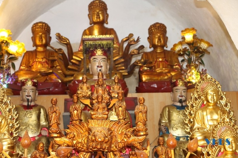 Chùa Hương Long: Ngôi chùa cổ độc đáo giữa lòng Thanh Hoá ảnh 2