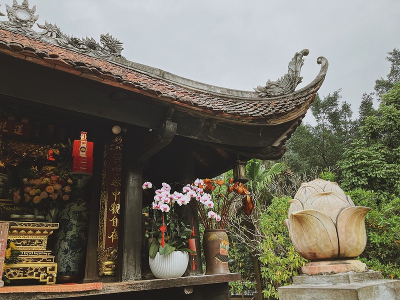 Chiêm ngưỡng ngôi cổ tự nổi tiếng ở Hà Nội, với kiến trúc được ví như 'sen nở trên nước' ảnh 6