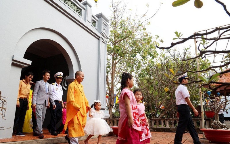 Lễ chùa đầu năm ở Trường Sa ảnh 3