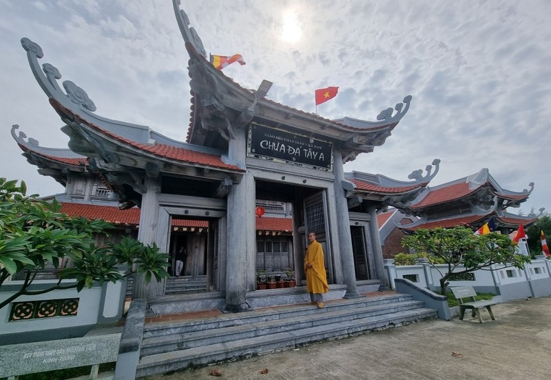 Lễ chùa đầu năm ở Trường Sa ảnh 6