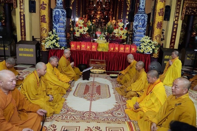 Hà Nội: Trường hạ tùng lâm Quán Sứ tác pháp Tự tứ, kết thúc khóa An cư kiết hạ ảnh 1