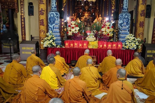 Hà Nội: Trường hạ tùng lâm Quán Sứ tác pháp Tự tứ, kết thúc khóa An cư kiết hạ ảnh 3