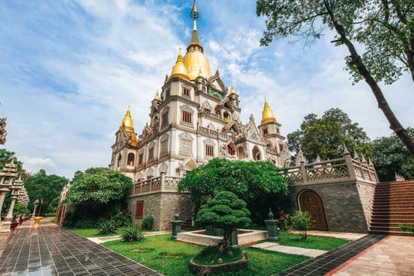 Chùa Bửu Long: Nơi có ngọn bảo tháp mang màu vàng rực rỡ ảnh 6