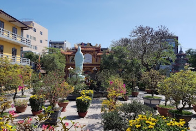 Khám phá ngôi chùa hơn 100 tuổi ở Đà Nẵng ảnh 9