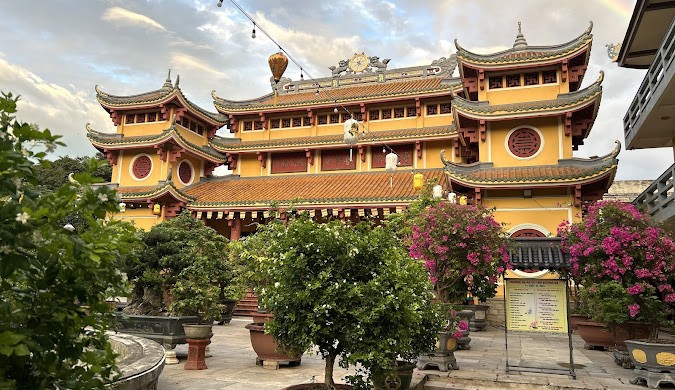 Khám phá ngôi chùa hơn 100 tuổi ở Đà Nẵng ảnh 8