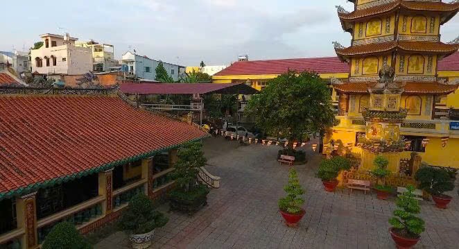 Ngôi chùa 283 năm tuổi ở Bình Dương ảnh 1