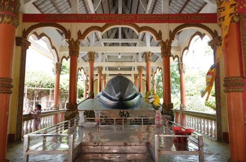 Ngôi chùa có mộ cá voi hơn 10 tấn ảnh 3