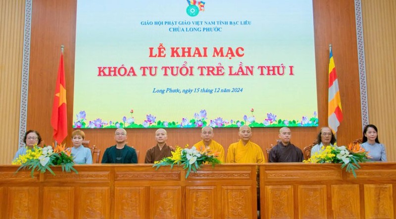 Bạc Liêu: Học sinh, sinh viên lần đầu về chùa Long Phước tập tu ảnh 1