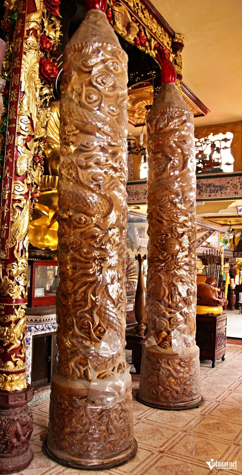 Độc đáo ngôi chùa cổ ở TP. HCM được trang trí bằng 30 tấn mảnh sành, sứ ảnh 5