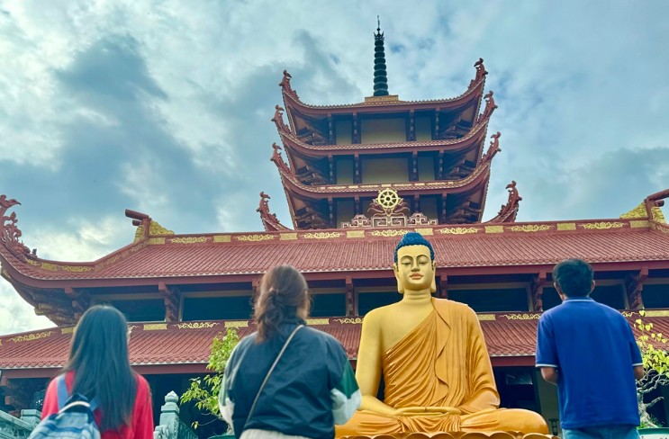 Chuyện về tượng “Phật cô đơn” nặng hơn 4 tấn ở chùa Thanh Tâm ảnh 1