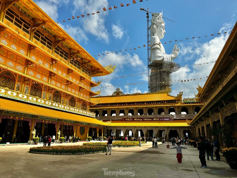 Chiêm bái tượng Phật Quan Âm cao nhất Đông Nam Á ở Quảng Ngãi ảnh 3