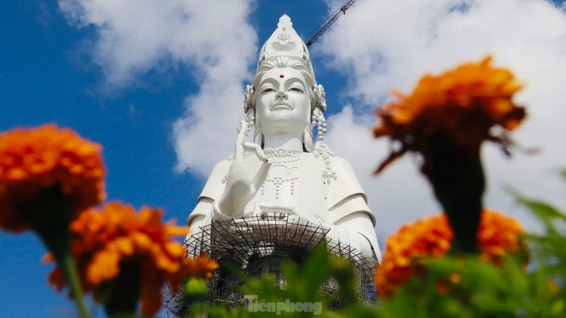 Chiêm bái tượng Phật Quan Âm cao nhất Đông Nam Á ở Quảng Ngãi ảnh 7