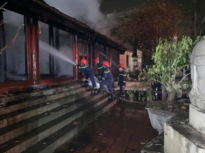 Chùa Vẽ hàng trăm năm tuổi ở Bắc Giang bị cháy rụi ảnh 1