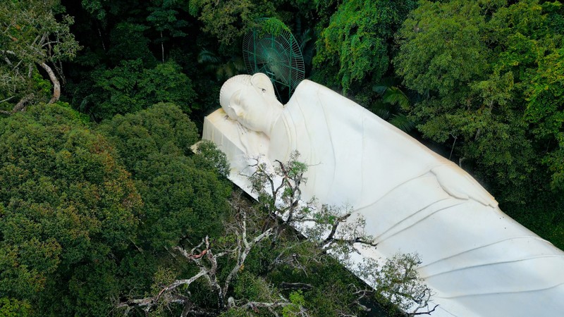 Đầu năm đến chùa có tượng Phật nhập Niết bàn lớn nhất Đông Nam Á ảnh 1