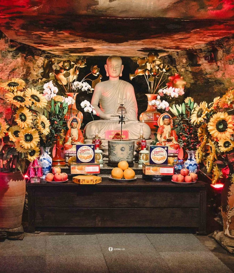 Ngôi chùa cổ ngàn năm nằm sâu 25m trong hang đá ở Hải Phòng ảnh 2