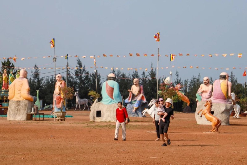 Chiêm ngưỡng tượng Phật Quan Âm cao nhất Đông Nam Á ảnh 9