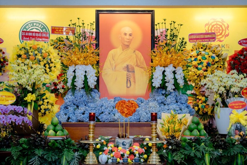 Giáo hội trang nghiêm tổ chức Lễ tưởng niệm 62 năm Bồ-tát Thích Quảng Đức vị pháp thiêu thân ảnh 1