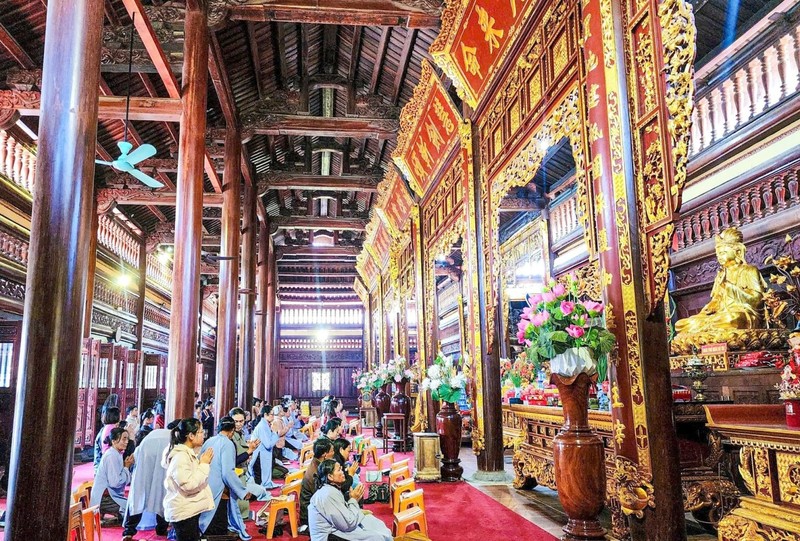 Về Hà Tĩnh, ngắm cổng tam quan độc đáo ở ngôi cổ tự nghìn năm tuổi ảnh 12