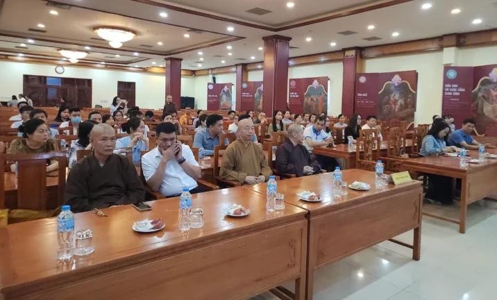 Hơn 5 triệu lượt người chiêm bái Xá lợi Đức Phật ở chùa Quán Sứ ảnh 1