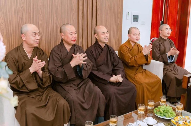 Thanh Hoá: BTS Phật giáo tỉnh thăm, chúc mừng Sở Dân tộc và Tôn giáo tỉnh ảnh 2