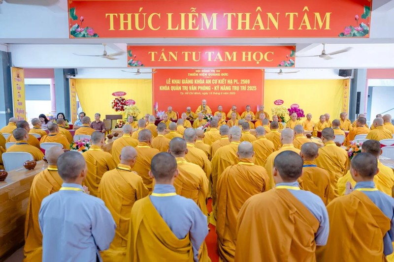 Trưởng lão HT.Thích Thiện Nhơn giáo giới hành giả an cư tại Thiền viện Quảng Đức ảnh 2