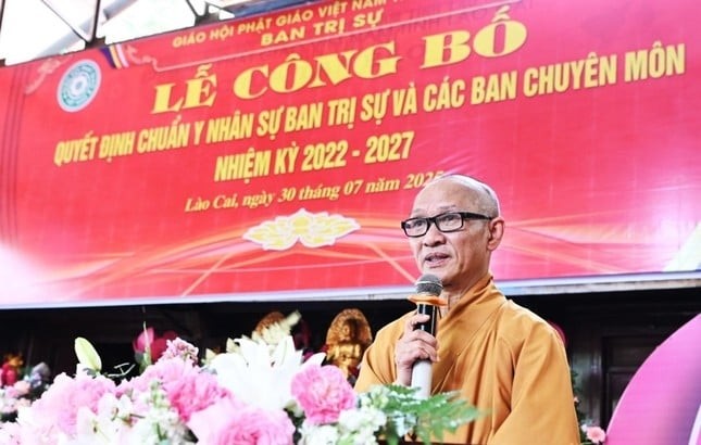 Trao quyết định chuẩn y nhân sự Ban Trị sự Phật giáo tỉnh Lào Cai và các ban chuyên môn ảnh 1