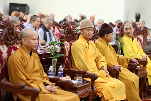 Tăng ni sinh Khóa V Học viện Phật giáo Việt Nam tri ân tại Hà Nội ảnh 29