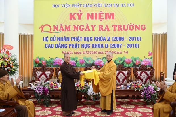 Tăng ni sinh Khóa V Học viện Phật giáo Việt Nam tri ân tại Hà Nội ảnh 34