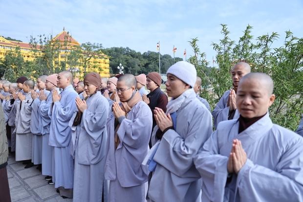 Tăng ni sinh Khóa V Học viện Phật giáo Việt Nam tri ân tại Hà Nội ảnh 8